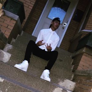 Meet your Posher, Roberto